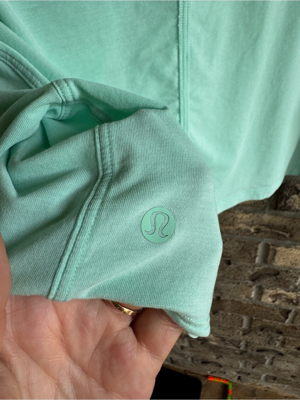 Lululemon All Yours Cropped T-Shirt
Wild Mint Sz 8 - Picture 7 of 8